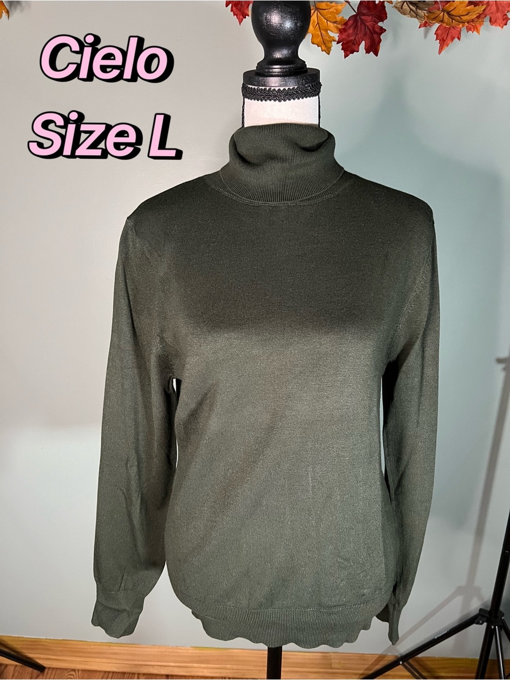 Cielo Olive Green Turtleneck Sweater Size L